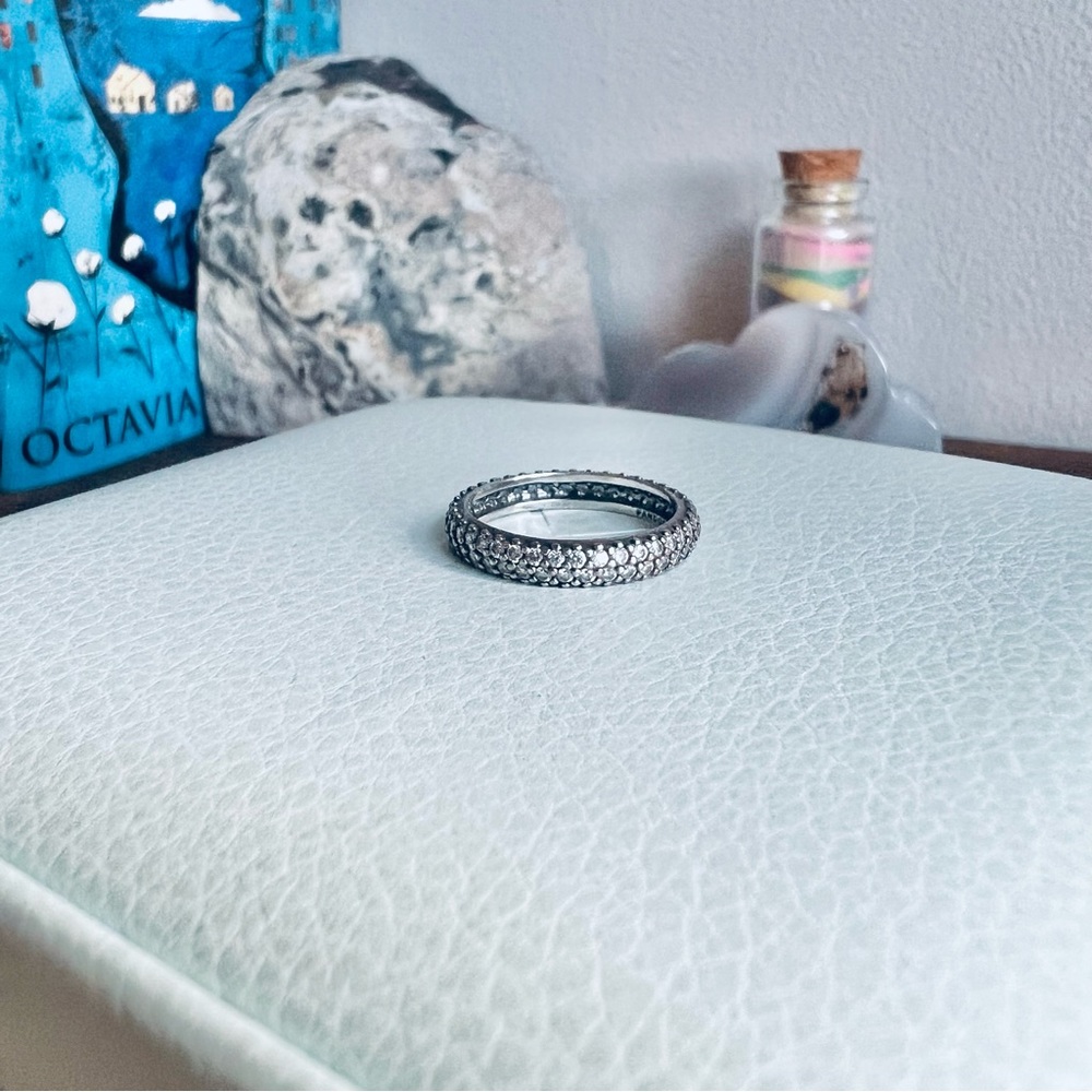 Retired Pandora Elegant Pavé Band Ring Sterling Silver Size 6